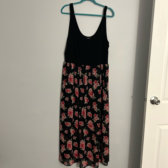 Floral Dress - Picture 1 of 3